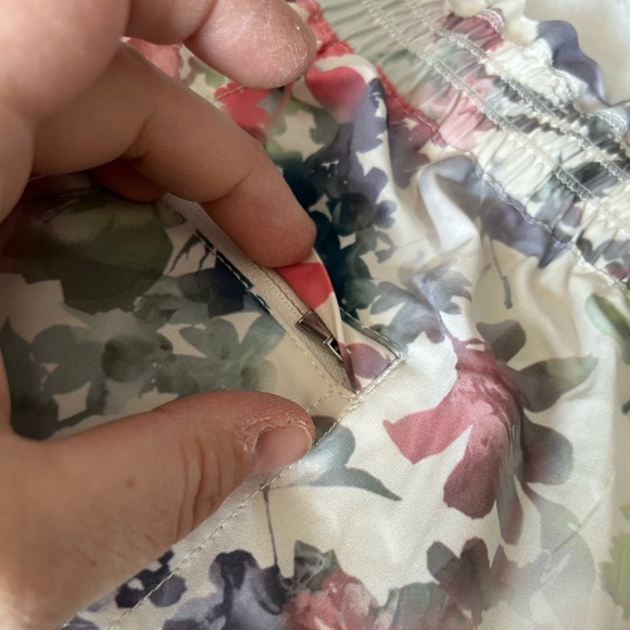 Athleta floral capris - Picture 6 of 7